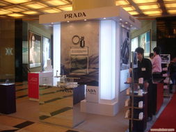 商場展柜與展示道具 設計、制作與維護全流程解析